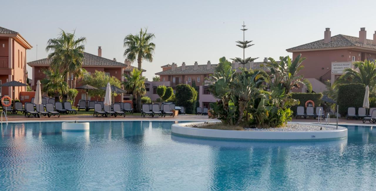 Ilunion Sancti Petri Aparthotel Chiclana de la Frontera Εξωτερικό φωτογραφία
