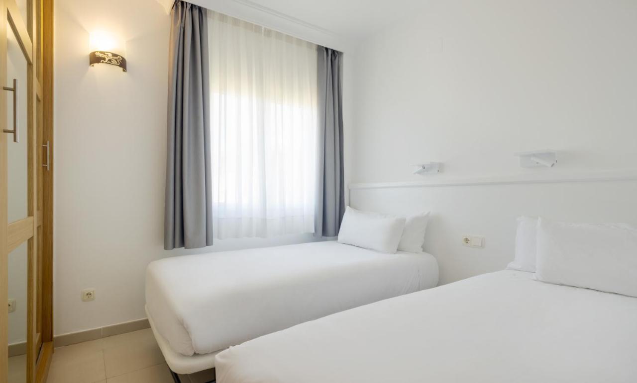 Ilunion Sancti Petri Aparthotel Chiclana de la Frontera Εξωτερικό φωτογραφία