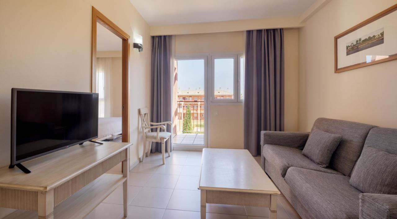 Ilunion Sancti Petri Aparthotel Chiclana de la Frontera Εξωτερικό φωτογραφία